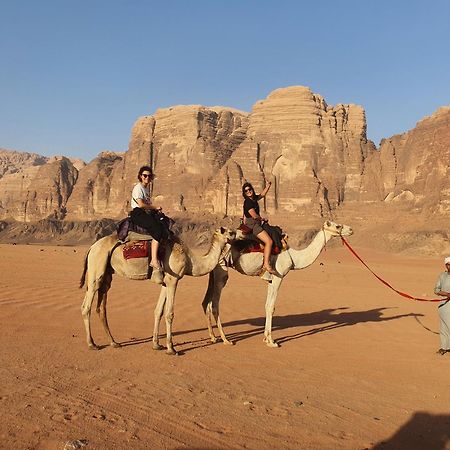 Bedouin Family Camp Hotel วาดิรัม ภายนอก รูปภาพ