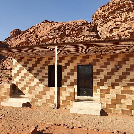 Bedouin Family Camp Hotel วาดิรัม ภายนอก รูปภาพ