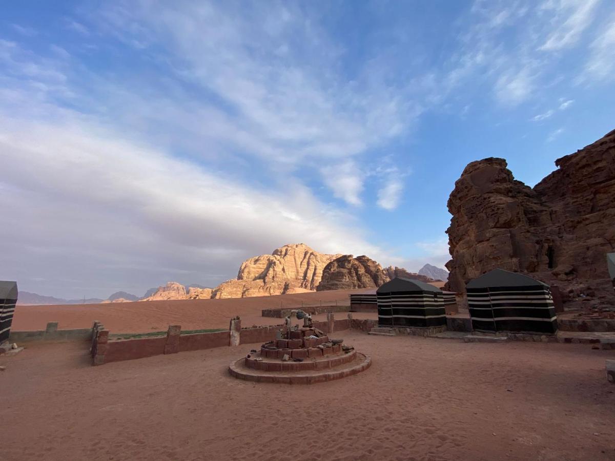 Bedouin Family Camp Hotel วาดิรัม ภายนอก รูปภาพ