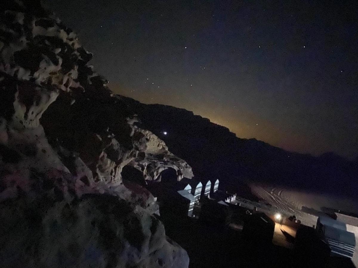 Bedouin Family Camp Hotel วาดิรัม ภายนอก รูปภาพ