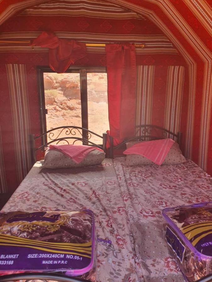 Bedouin Family Camp Hotel วาดิรัม ภายนอก รูปภาพ
