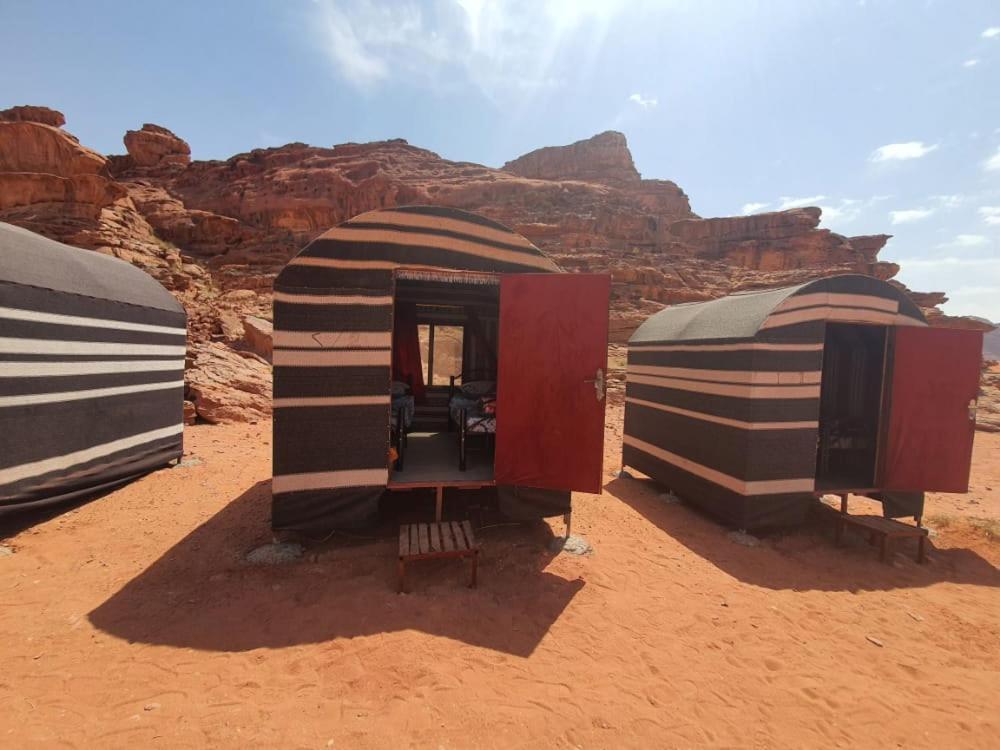 Bedouin Family Camp Hotel วาดิรัม ภายนอก รูปภาพ