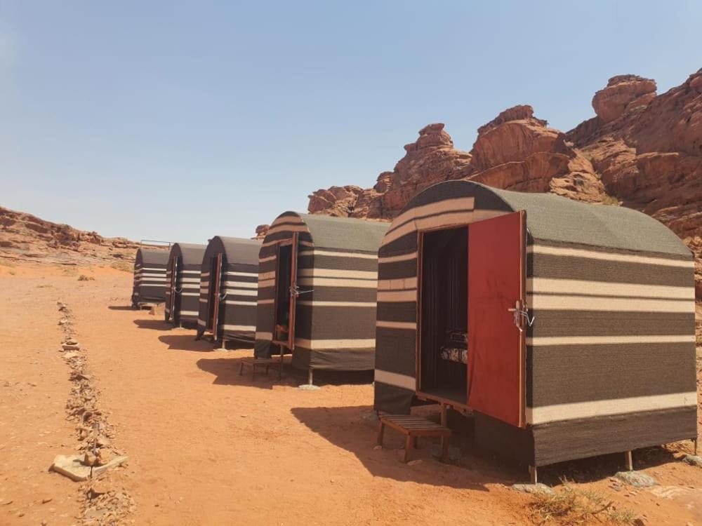 Bedouin Family Camp Hotel วาดิรัม ภายนอก รูปภาพ