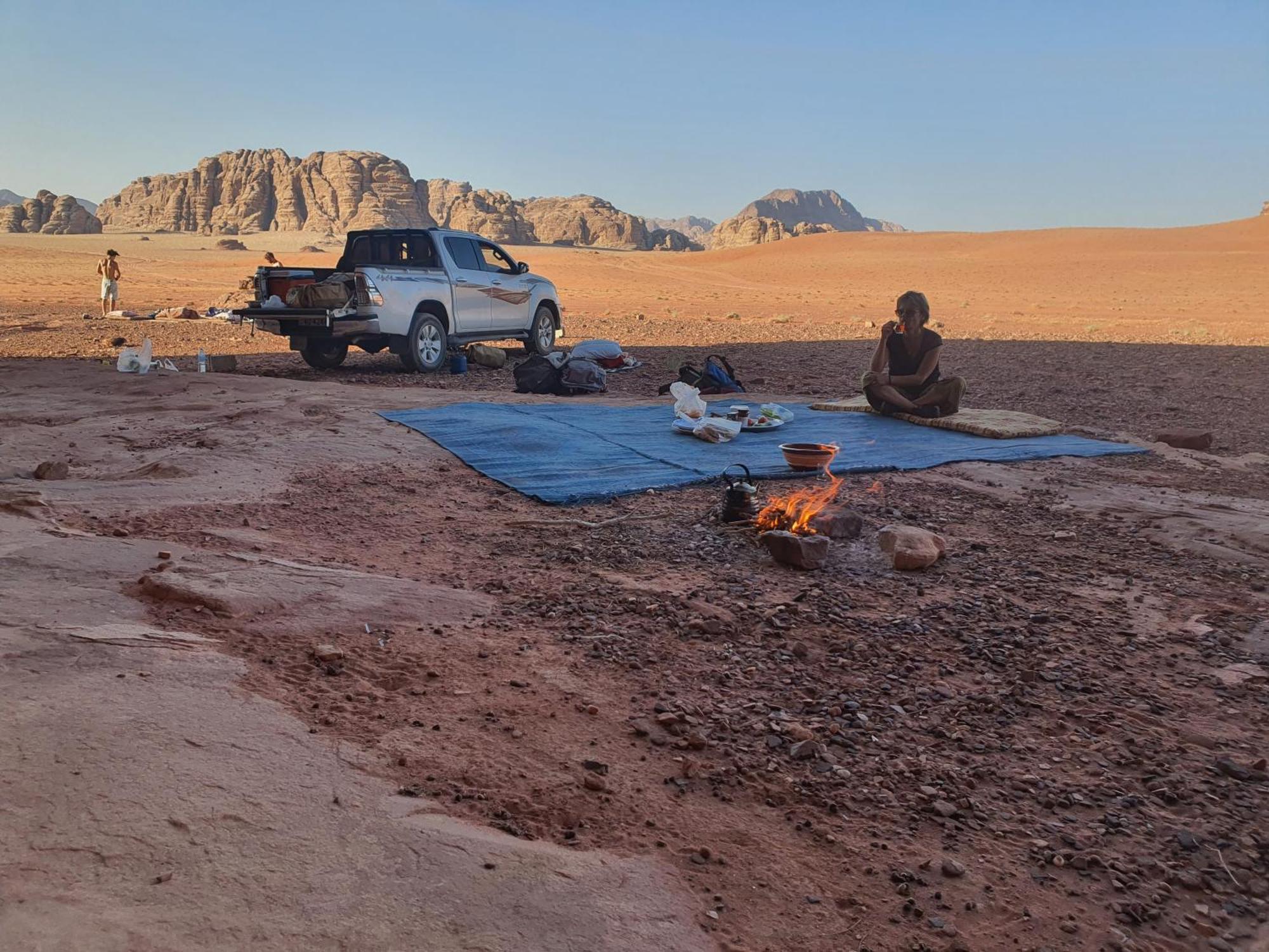 Bedouin Family Camp Hotel วาดิรัม ภายนอก รูปภาพ