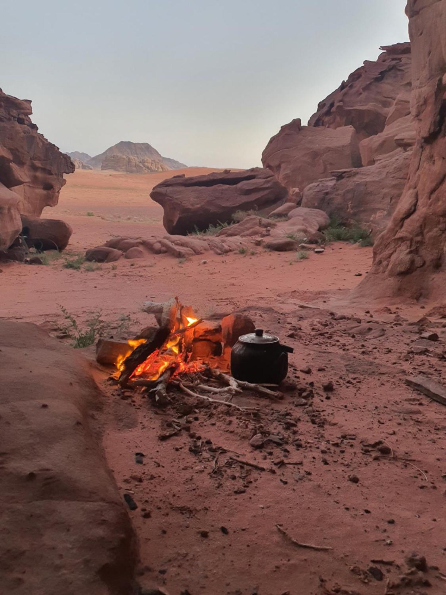 Bedouin Family Camp Hotel วาดิรัม ภายนอก รูปภาพ