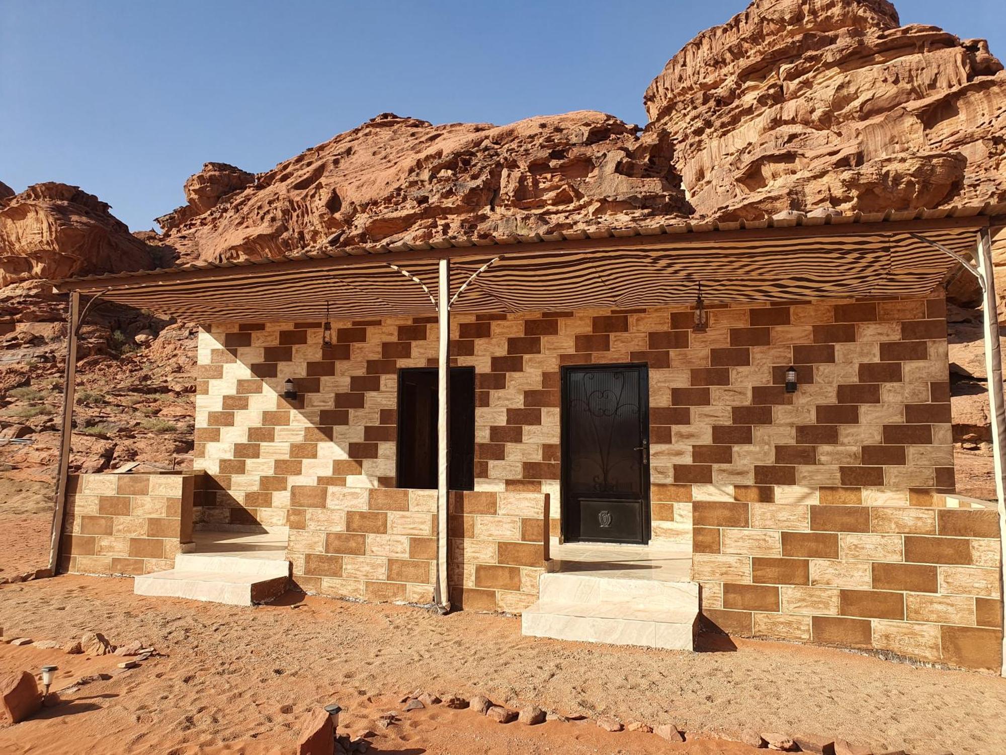 Bedouin Family Camp Hotel วาดิรัม ภายนอก รูปภาพ
