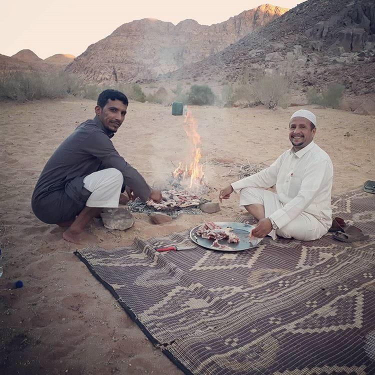 Bedouin Family Camp Hotel วาดิรัม ภายนอก รูปภาพ