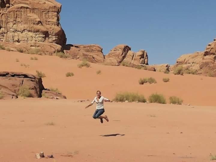 Bedouin Family Camp Hotel วาดิรัม ภายนอก รูปภาพ